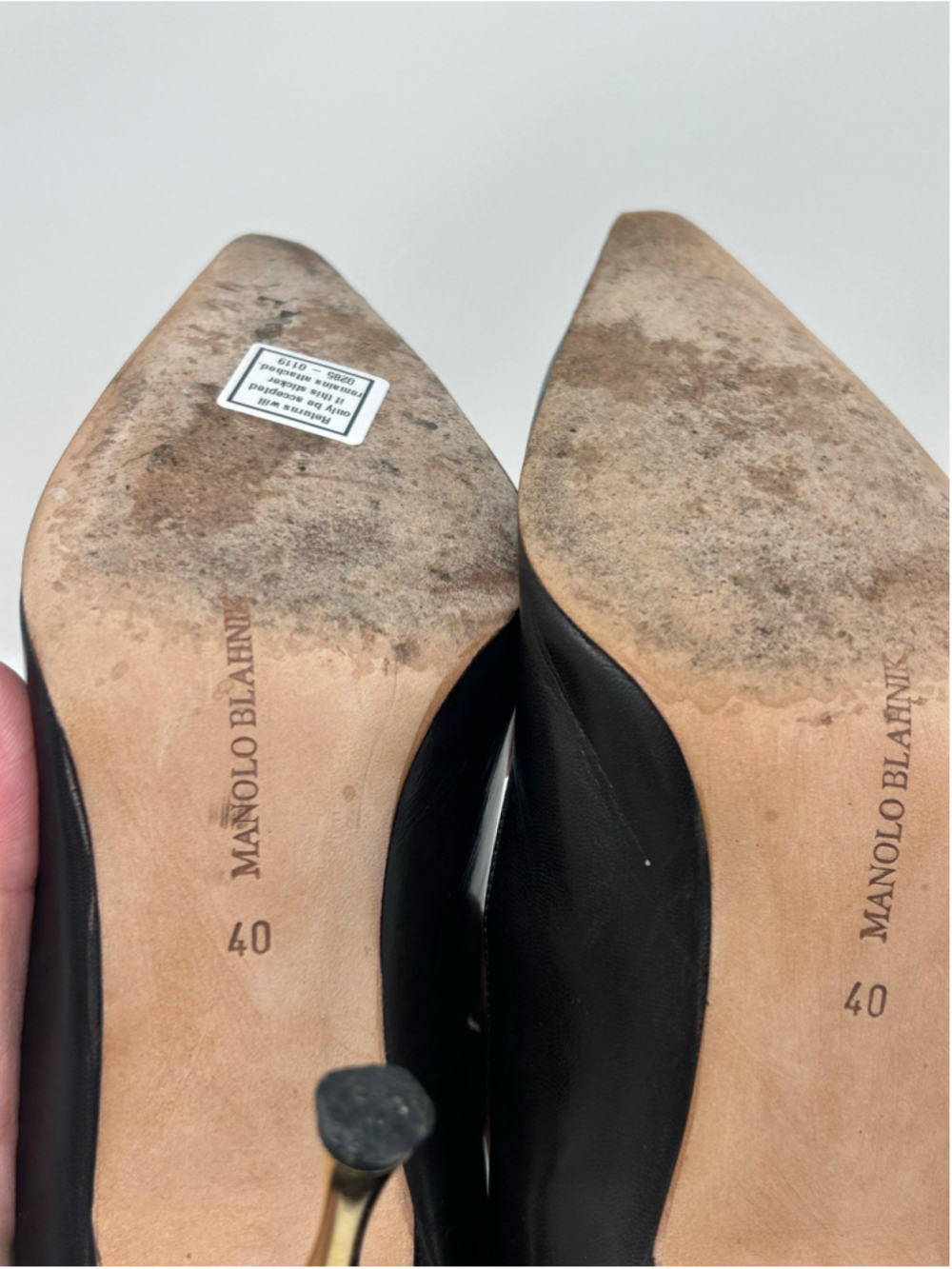 Manolo Blahnik Black Leather Pointed Toe Gold Heel Pumps EU 40 US 9.5 - Picture 7 of 8